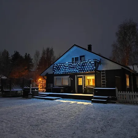 Villa In Lehtikangas Rovaniemi-sauna & Jacuzzi *