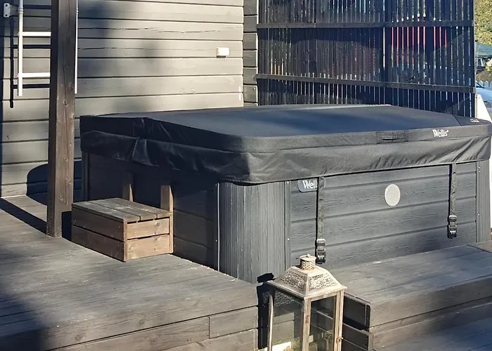 Villa In Lehtikangas Rovaniemi-sauna&jacuzzi *